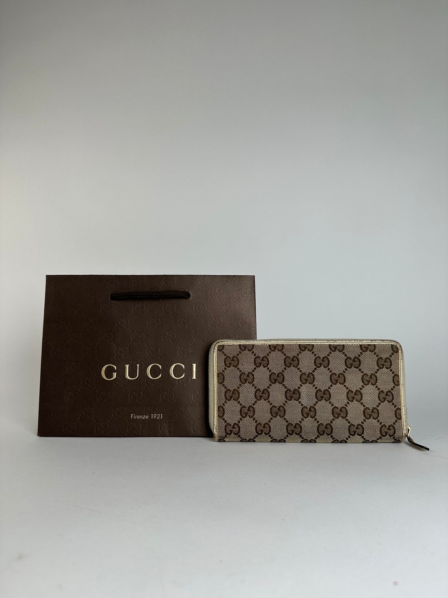 Vintage Gucci GG Canvas Zip-Around Wallet Beige