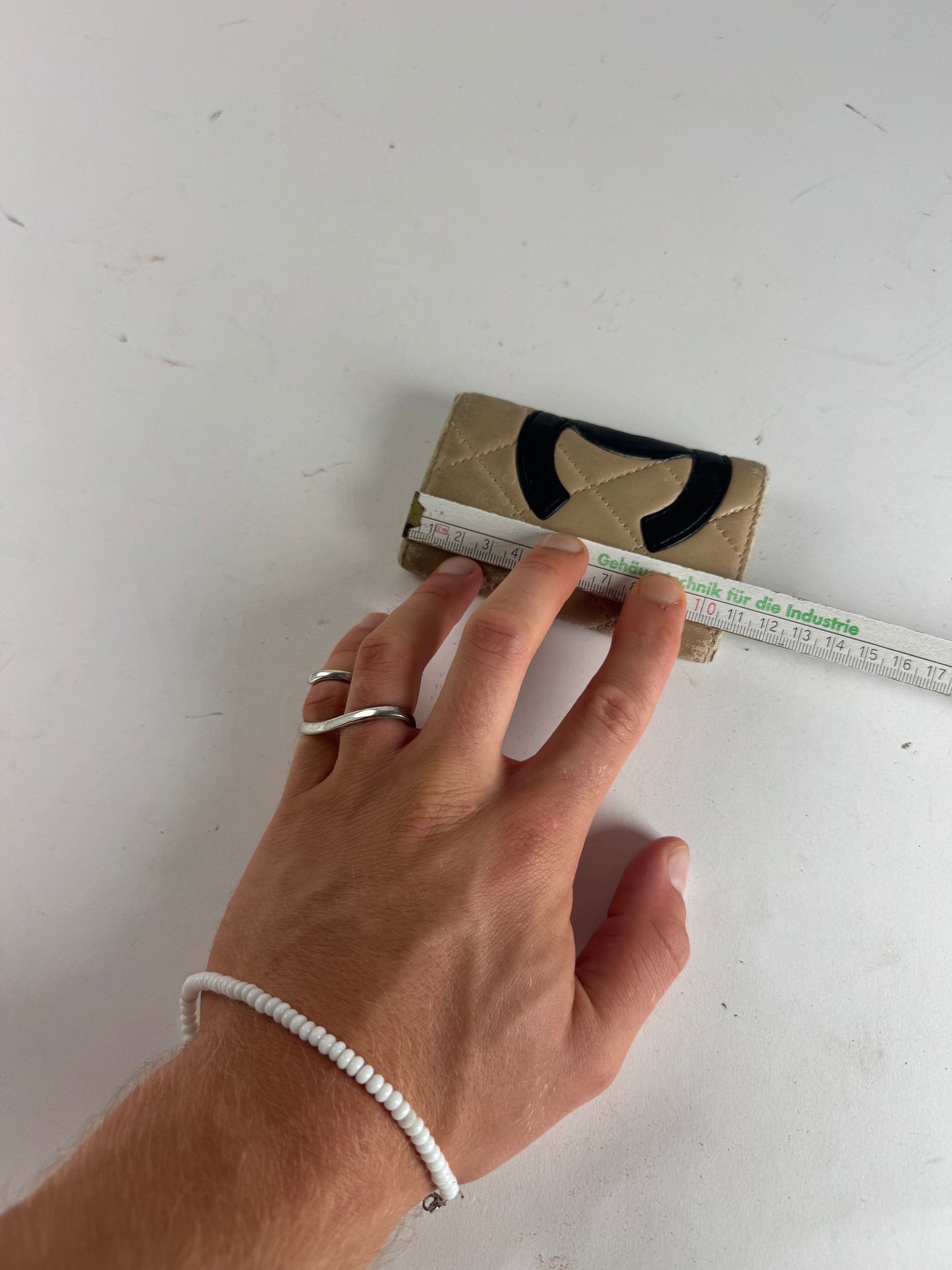 Vintage Chanel Leather Key Holder Beige black