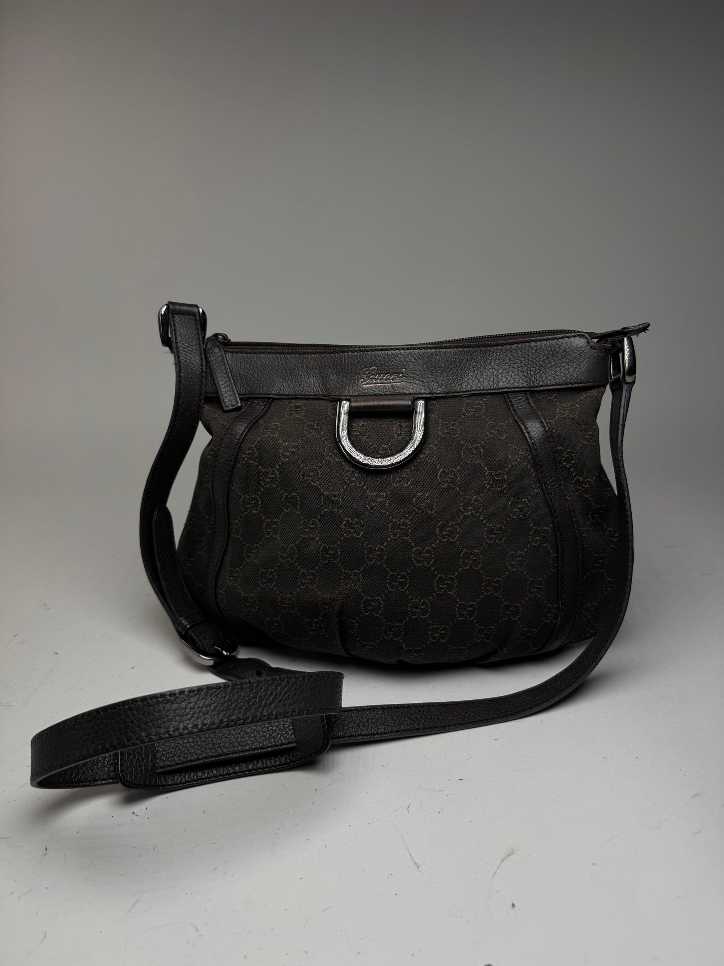 Sac vintage en toile monogrammée Gucci D Lock noir