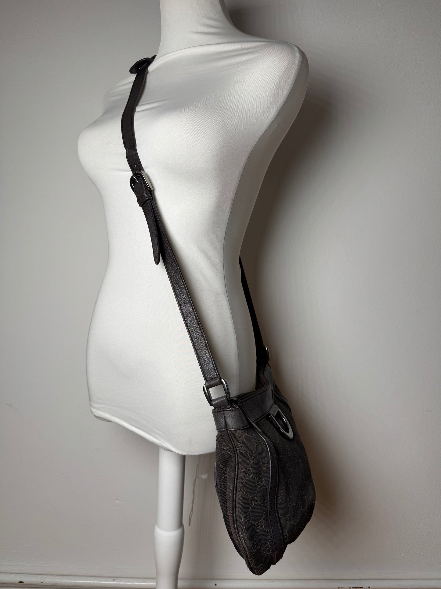 Sac vintage en toile monogrammée Gucci D Lock noir