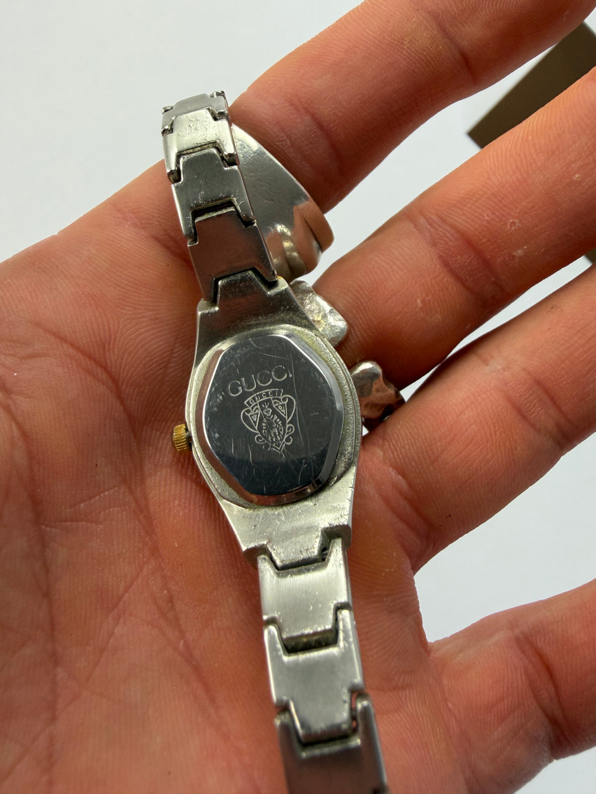 Vintage Gucci Stainless Steel Ladies Quartz Watch Late 1990s Silver Gold