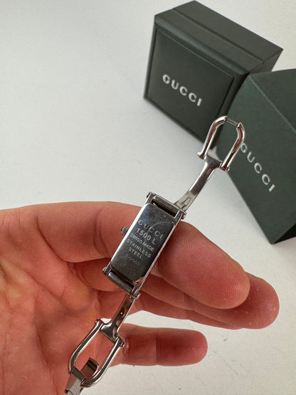 Montre Gucci vintage en acier avec mors argenté