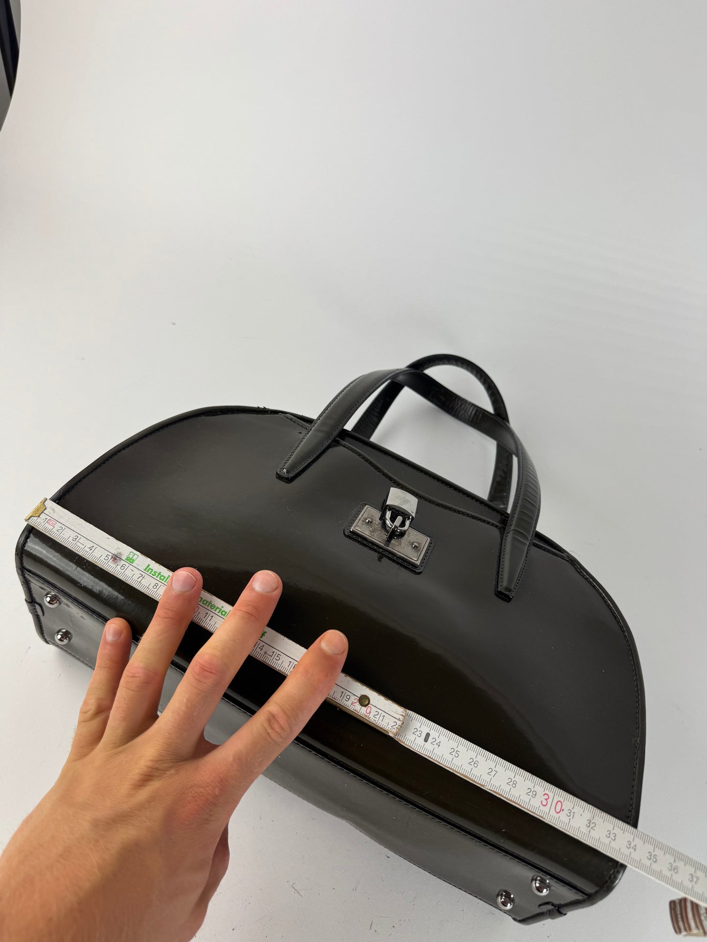 Sac vintage Loewe en cuir verni vert