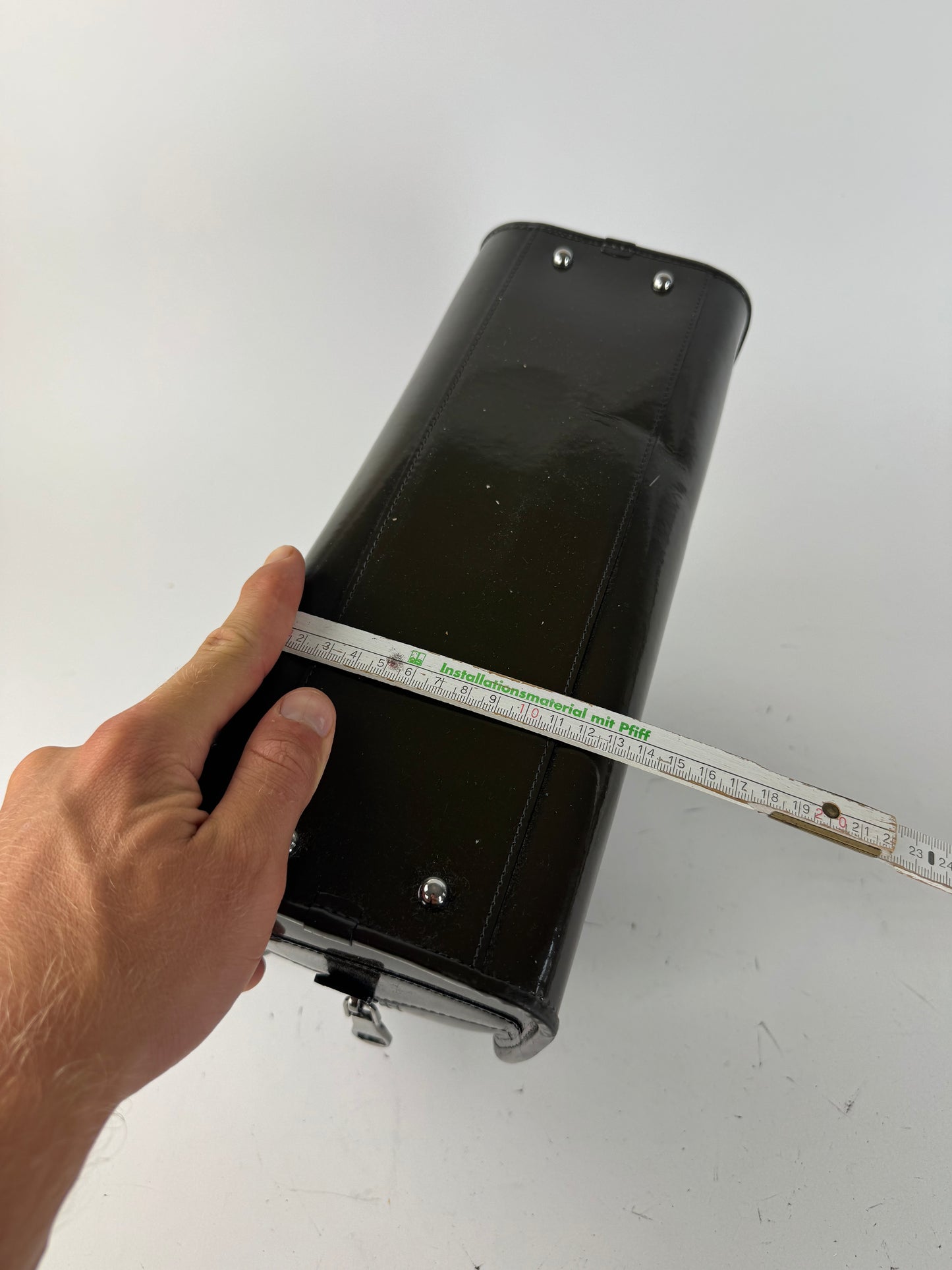 Sac vintage Loewe en cuir verni vert