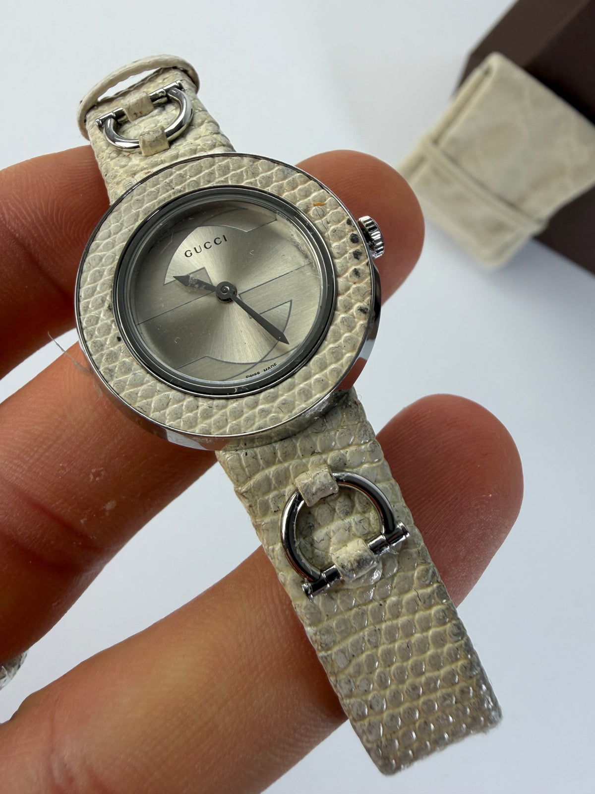 Vintage Gucci Leather Strap Watch c. 2000s Cream Silver