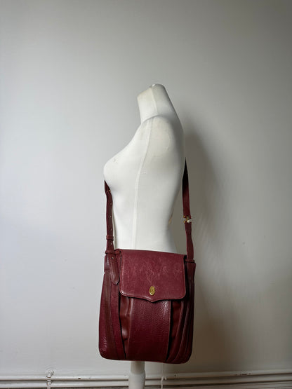 Vintage Cartier Textured Leather Shoulder Bag Burgundy Gold
