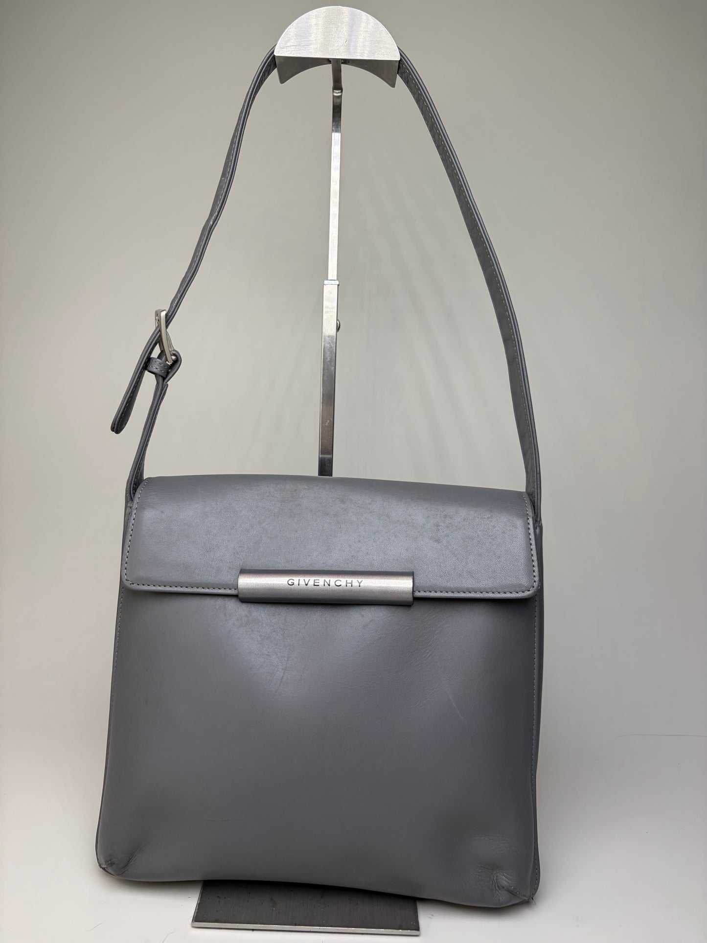 Vintage Givenchy Smooth Leather Shoulder Bag Grey Silver