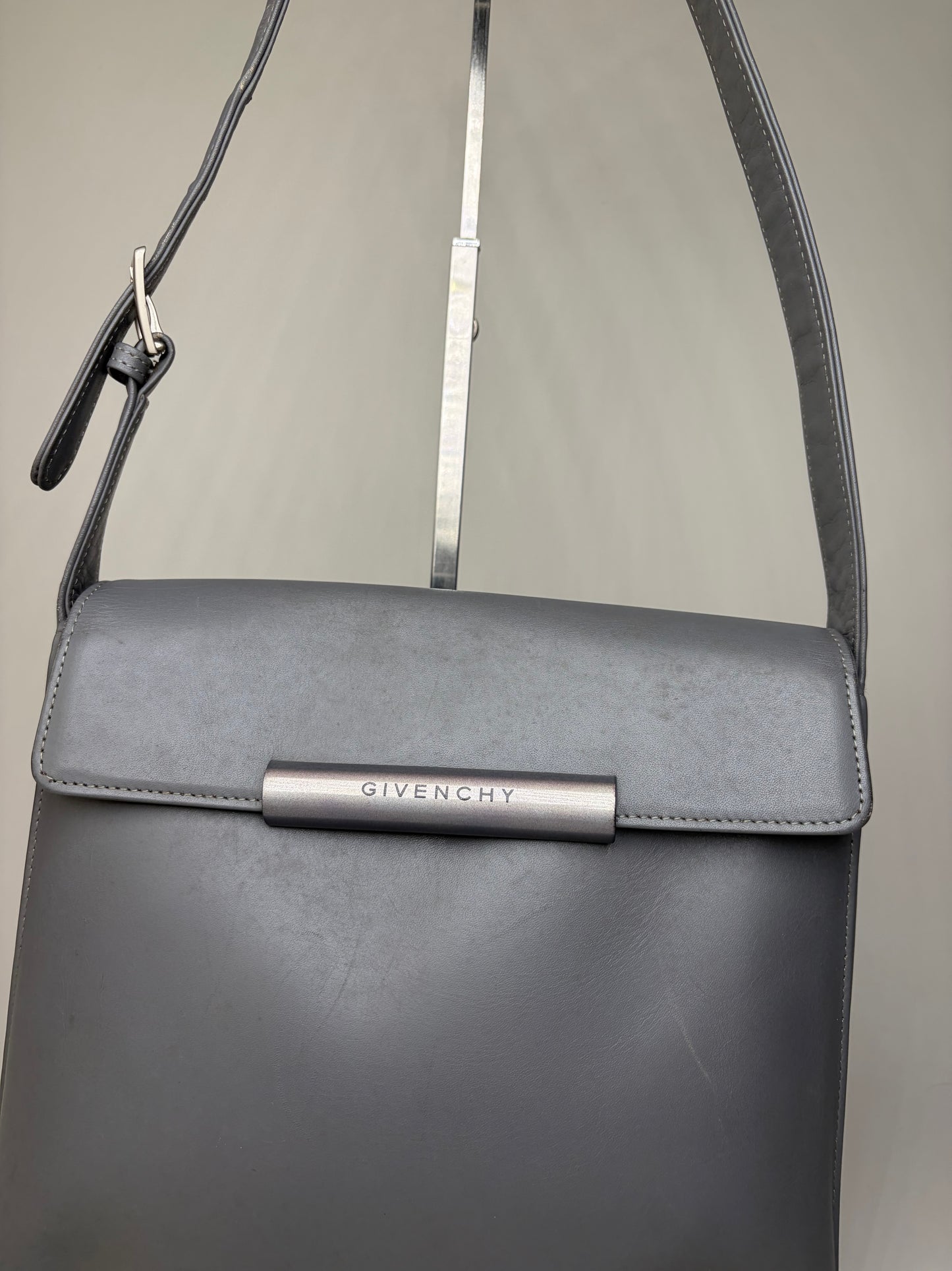 Vintage Givenchy Smooth Leather Shoulder Bag Grey Silver