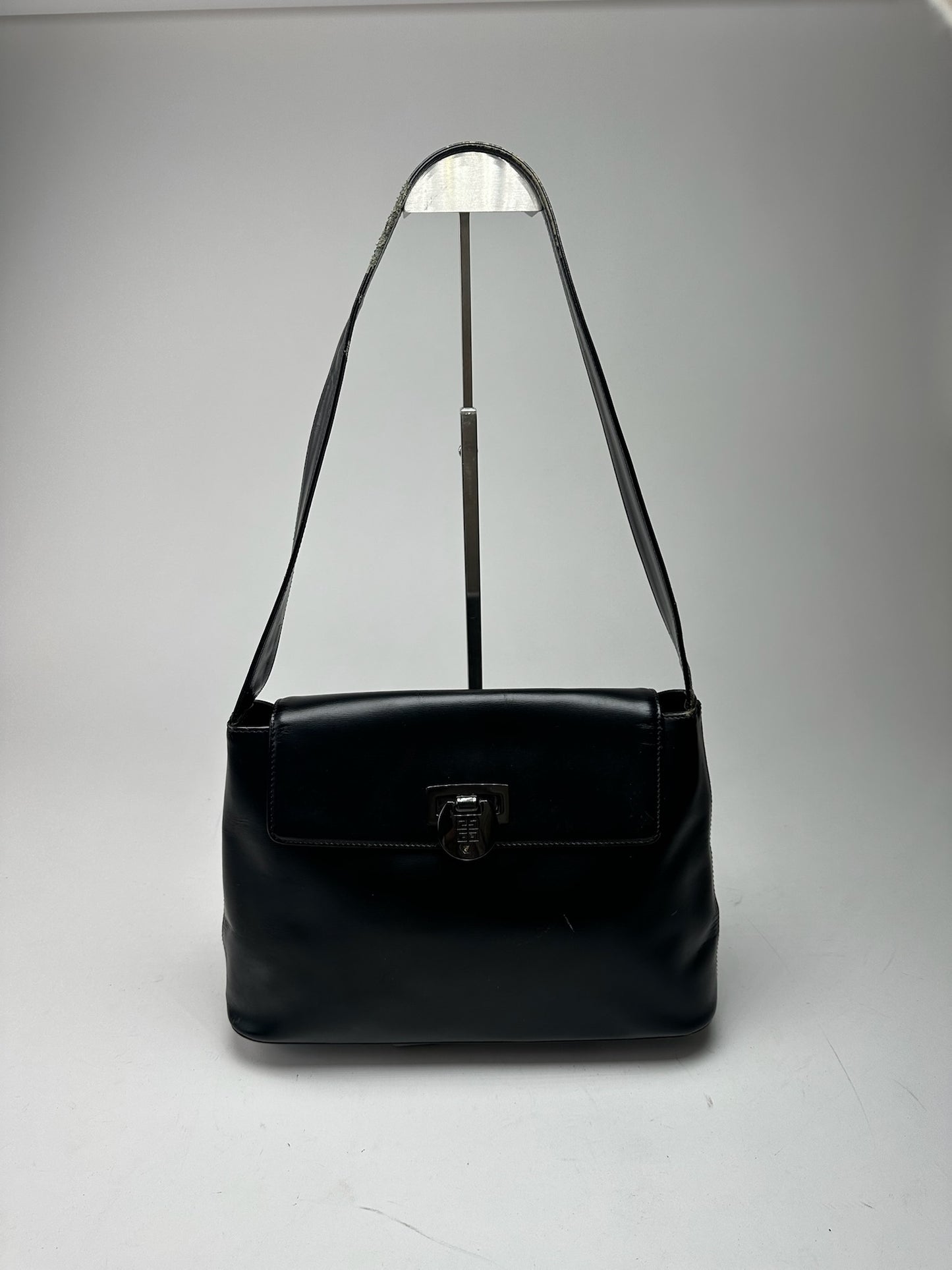 Vintage Givenchy 4G leather bag black