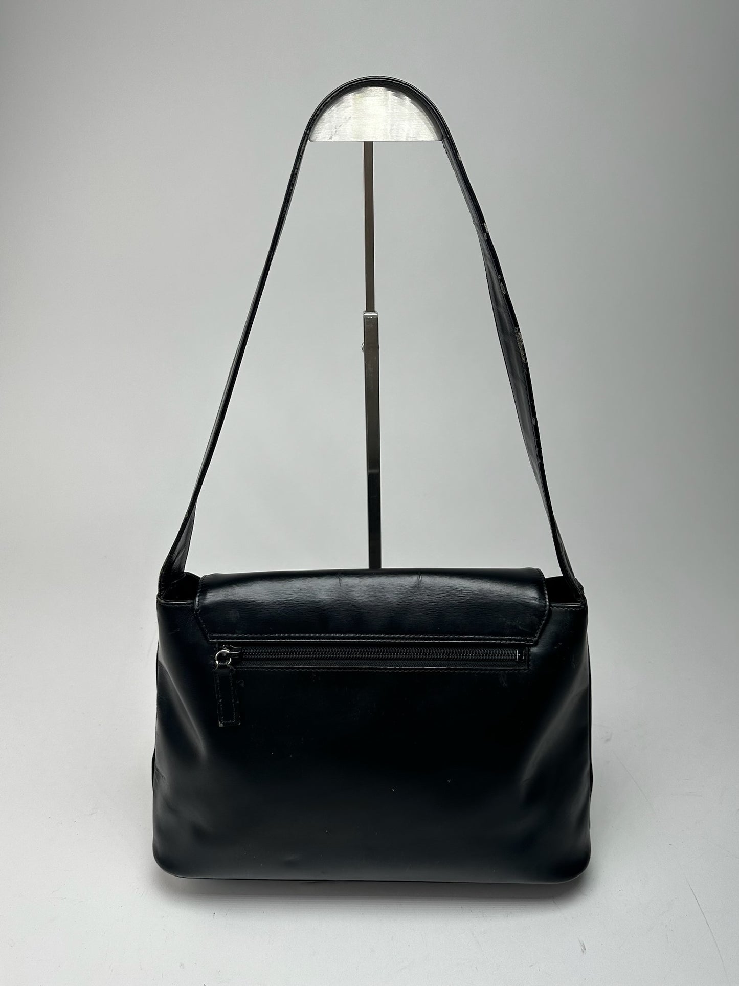 Vintage Givenchy 4G leather bag black