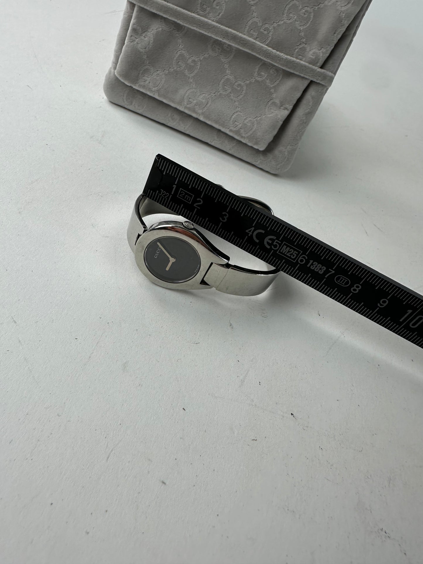 Vintage Gucci Quartz Steel Watch silver