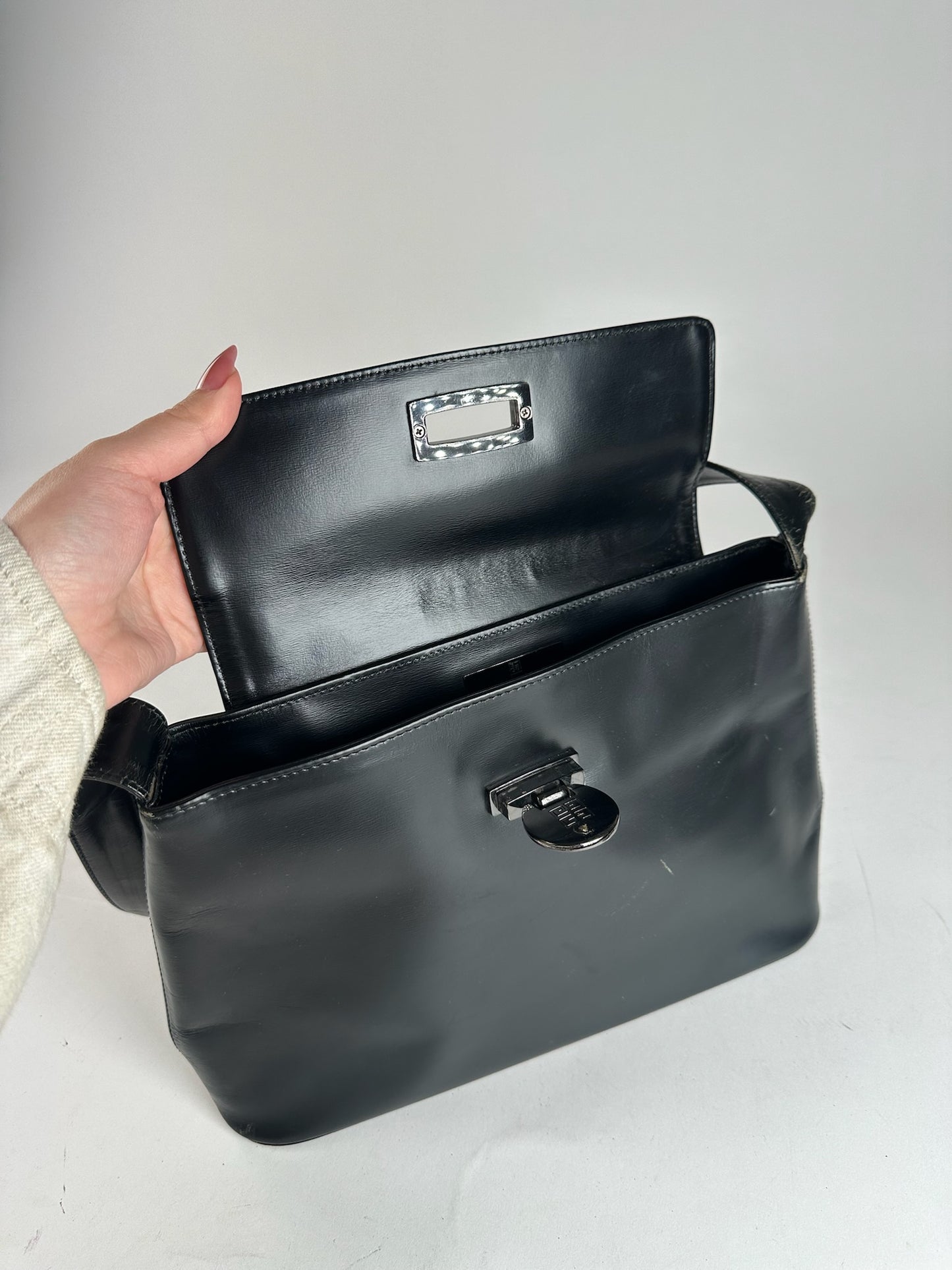 Vintage Givenchy 4G leather bag black