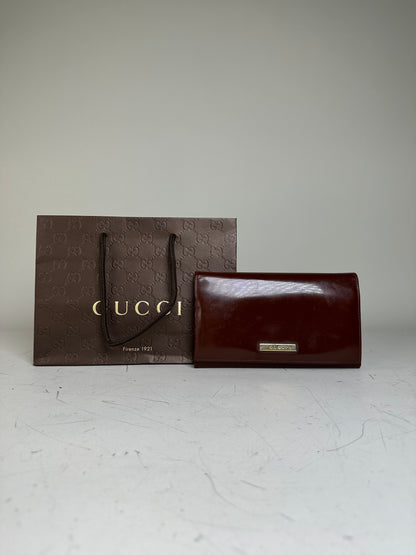 Vintage Gucci Leather Wallet Burgundy Gold Clasp