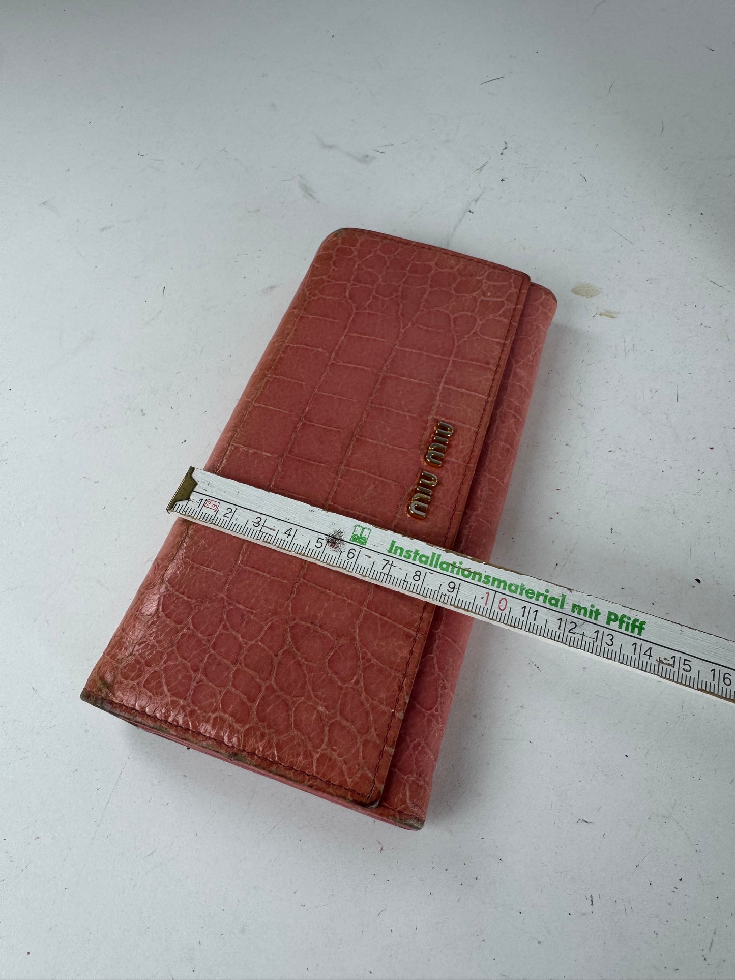 Vintage Miu Miu Crocodile Emblossed Patent Leather wallet Pink