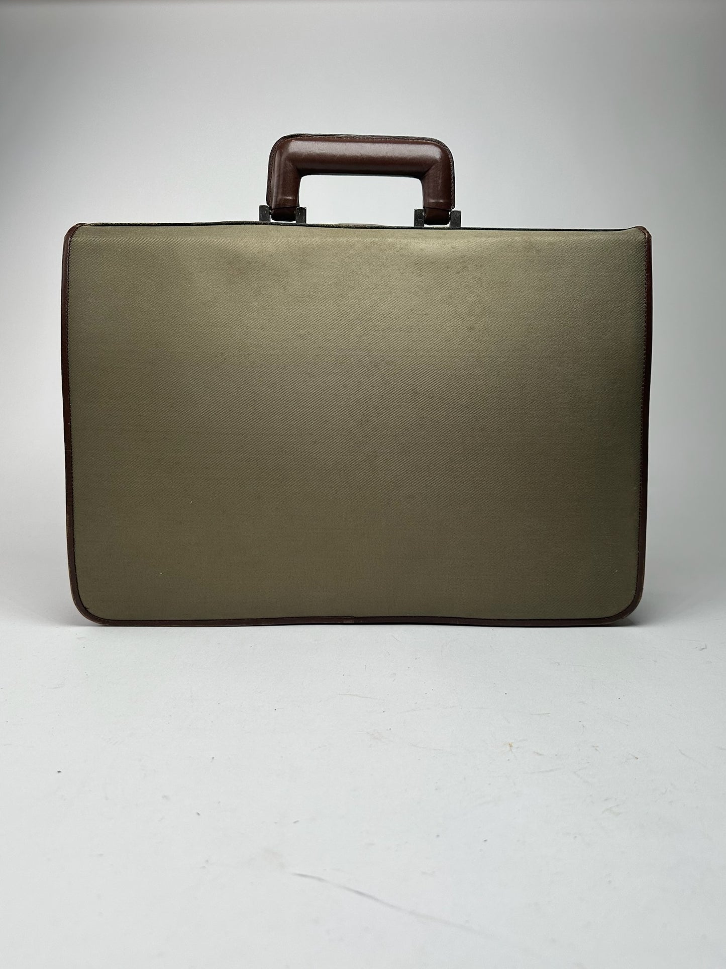 Serviette vintage en cuir et toile Givenchy marron kaki