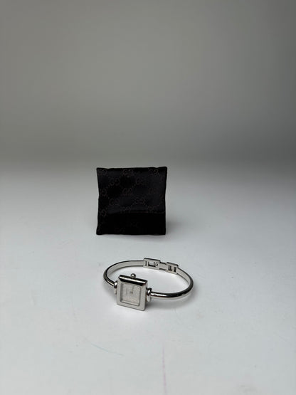 Vintage Gucci 1900L Bangle Watch Stainless Steel Silver