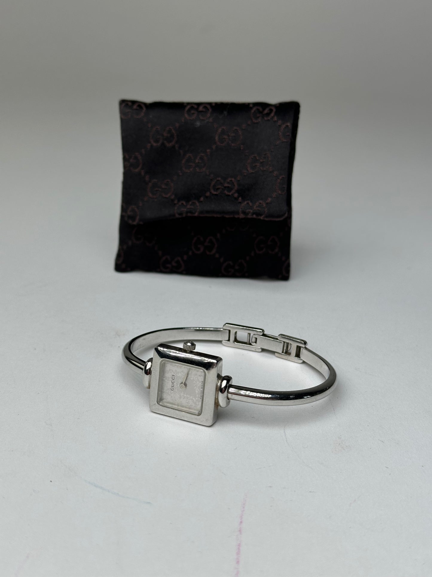 Vintage Gucci 1900L Bangle Watch Stainless Steel Silver