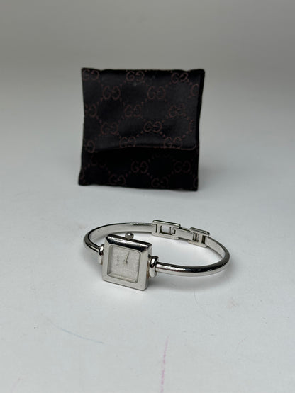 Vintage Gucci 1900L Bangle Watch Stainless Steel Silver