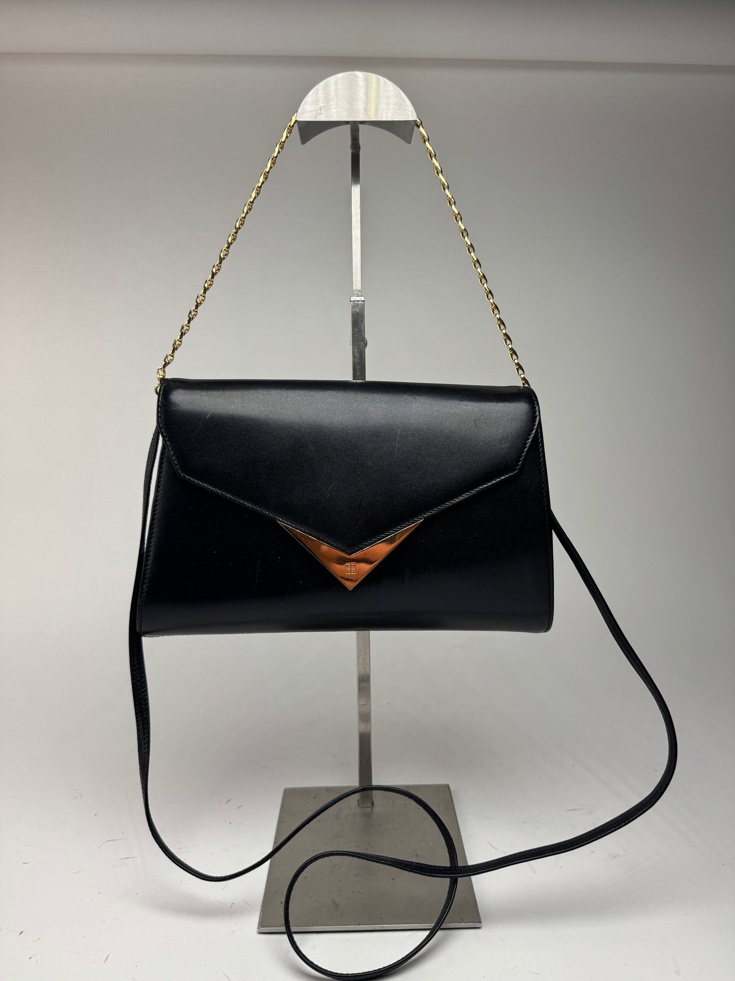 Sac vintage Givenchy en cuir noir à double sens
