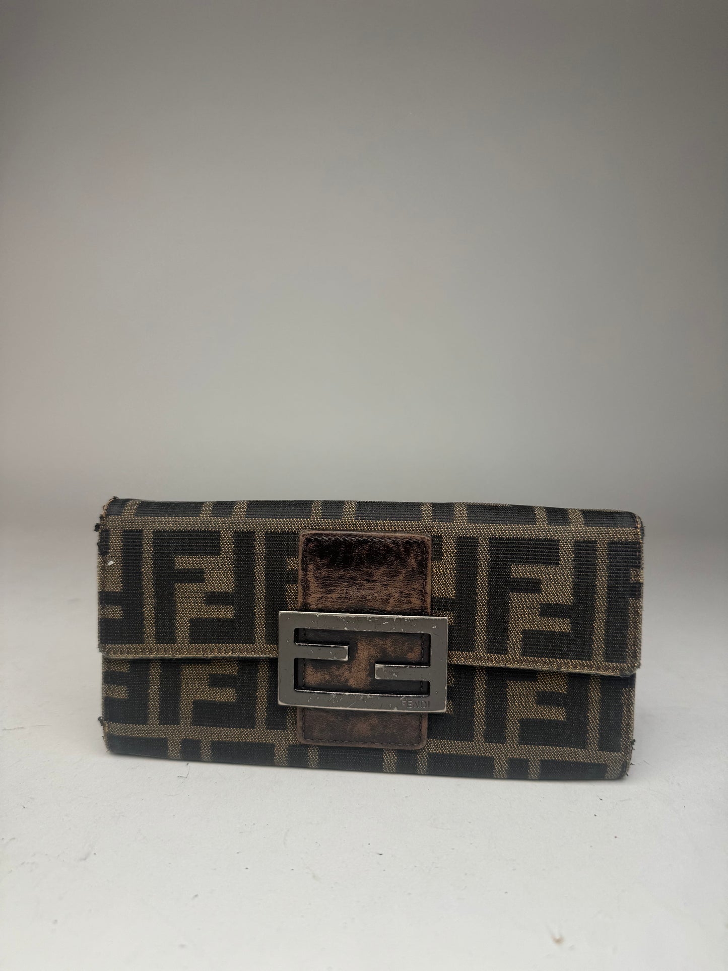 Portefeuille vintage Fendi Baguette en cuir marron