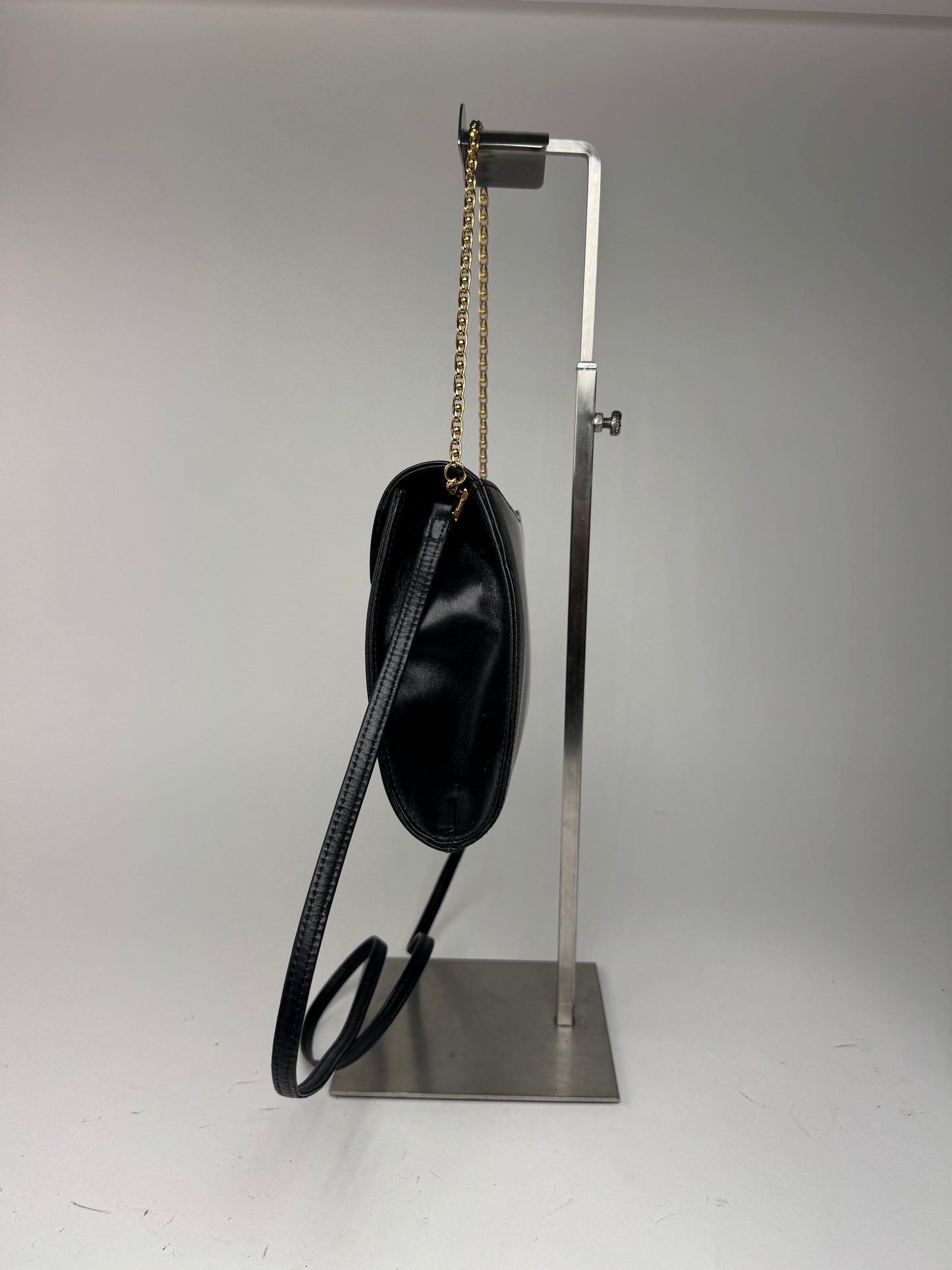 Sac vintage Givenchy en cuir noir à double sens