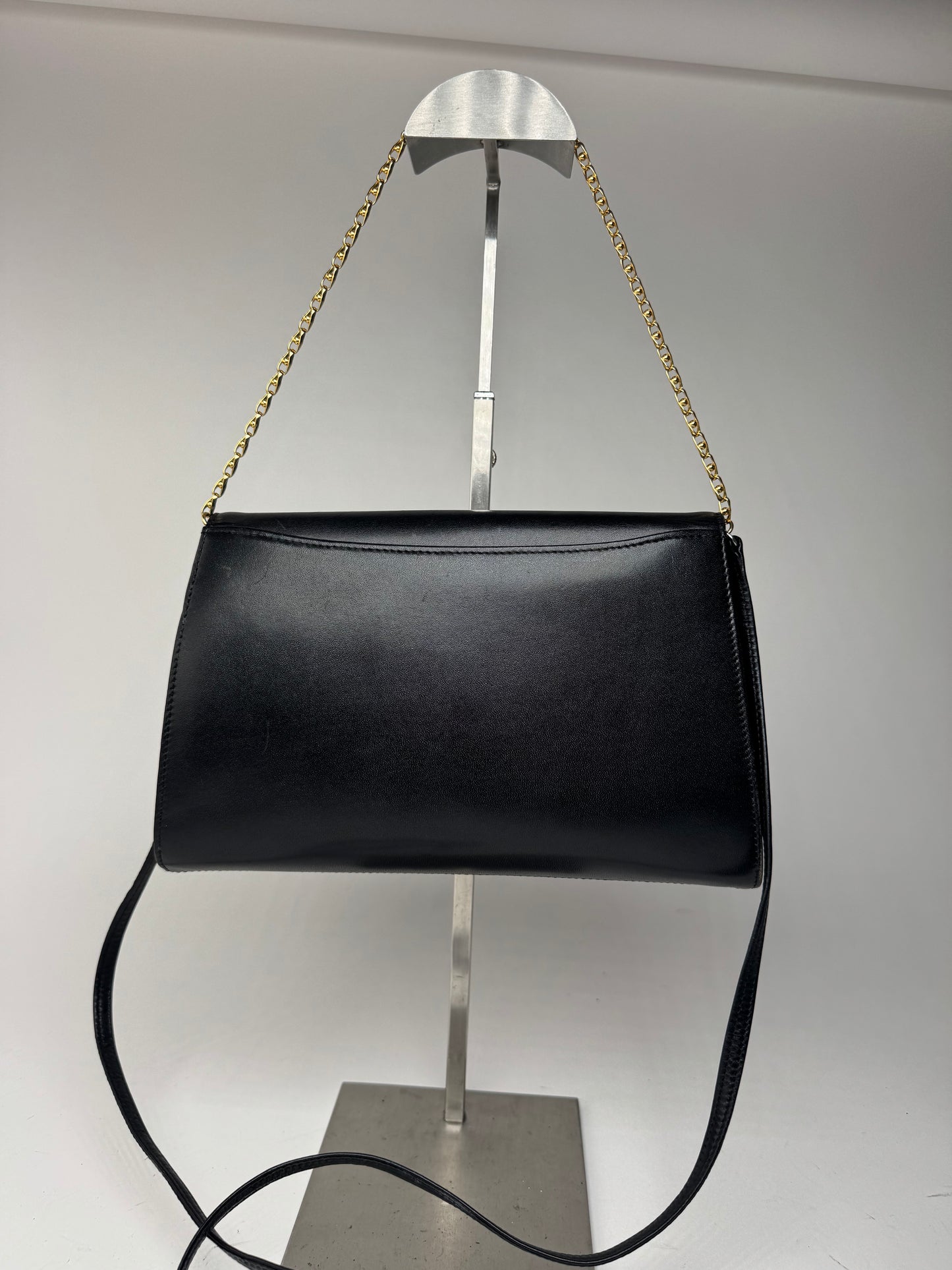 Sac vintage Givenchy en cuir noir à double sens