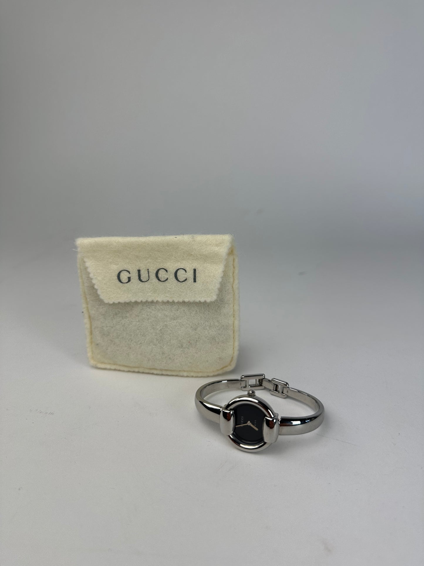 Vintage Gucci 1400L Quartz Watch Silver