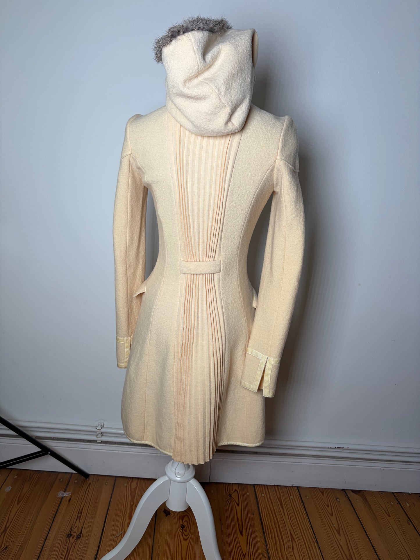 Vintage Armani Wool Blend Coat Fur Trim Cream M