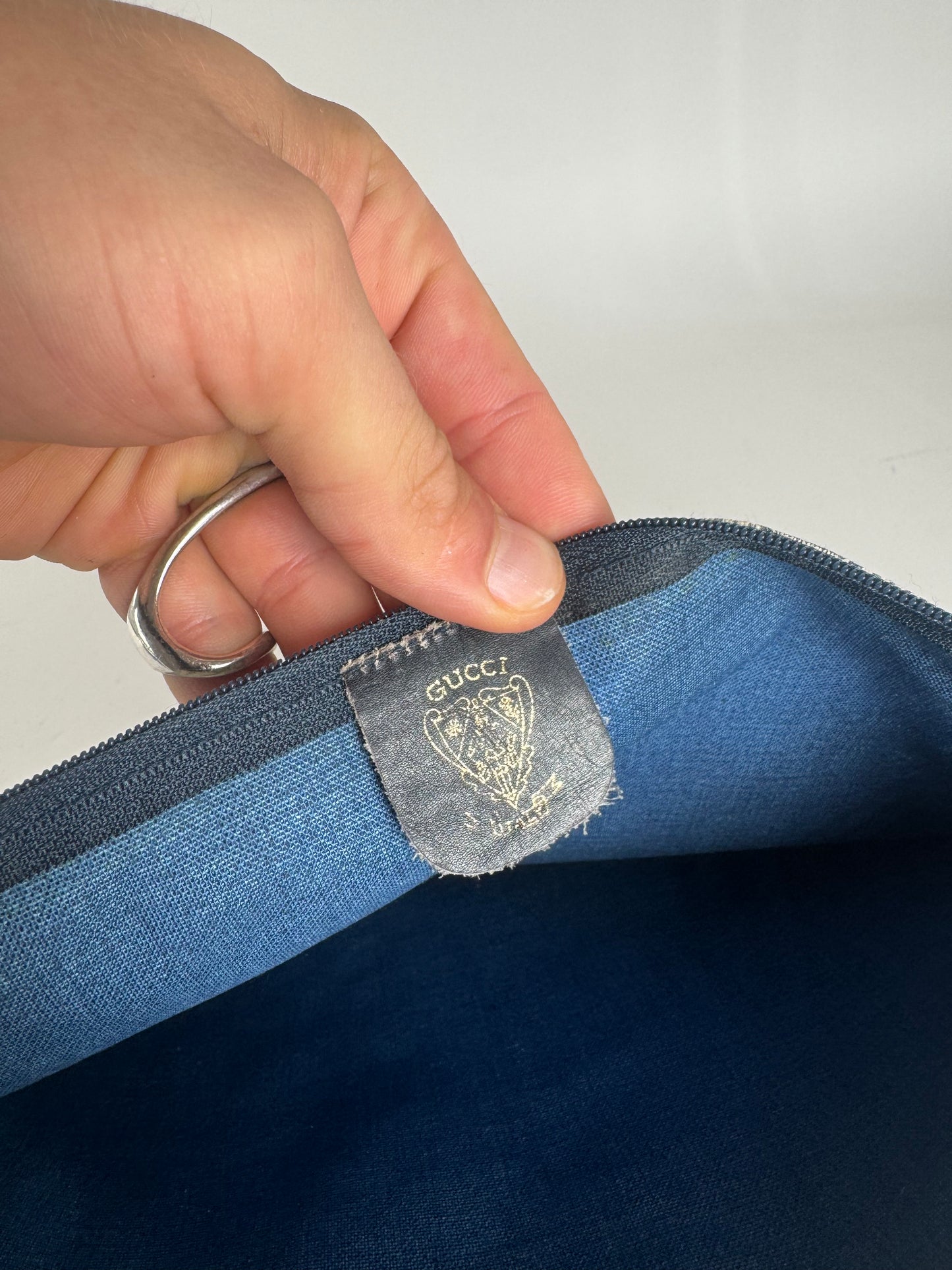 Pochette vintage en cuir monogramme Gucci Ophidia gris bleu marine