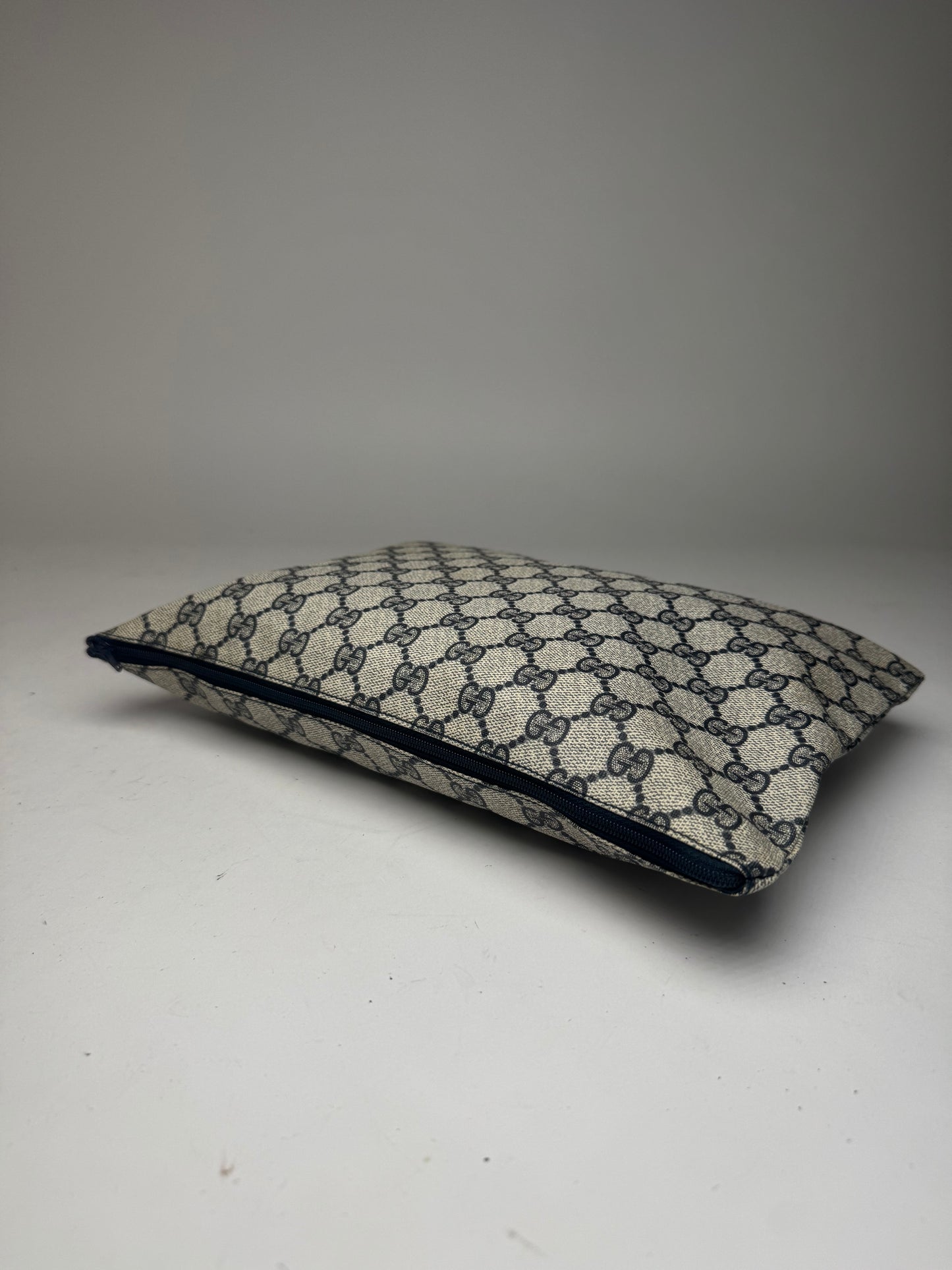 Pochette vintage en cuir monogramme Gucci Ophidia gris bleu marine