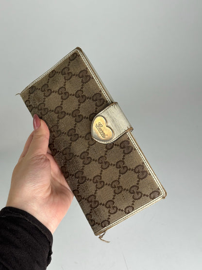 Vintage Gucci monogram wallet beige white