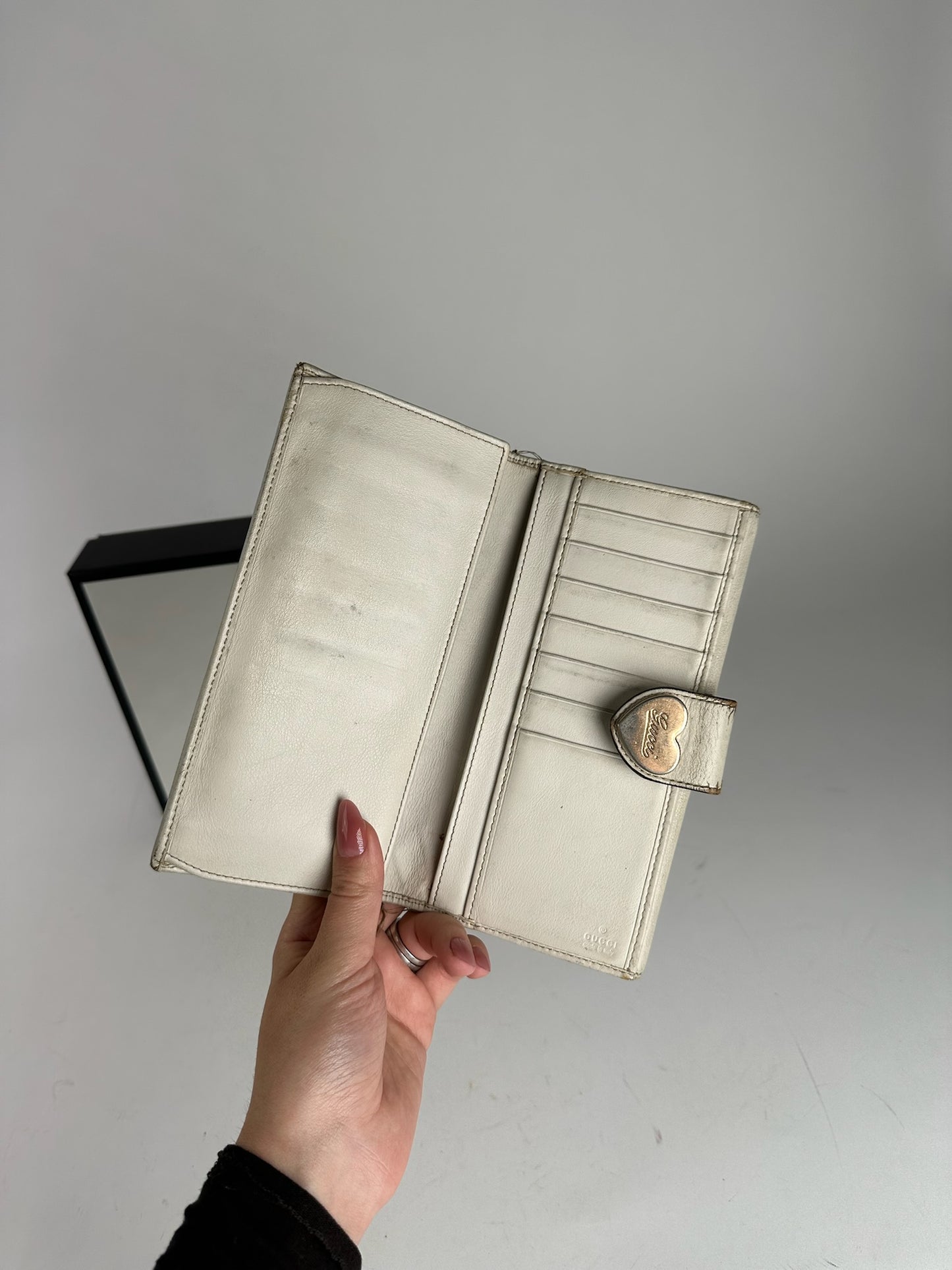 Vintage Gucci monogram wallet beige white