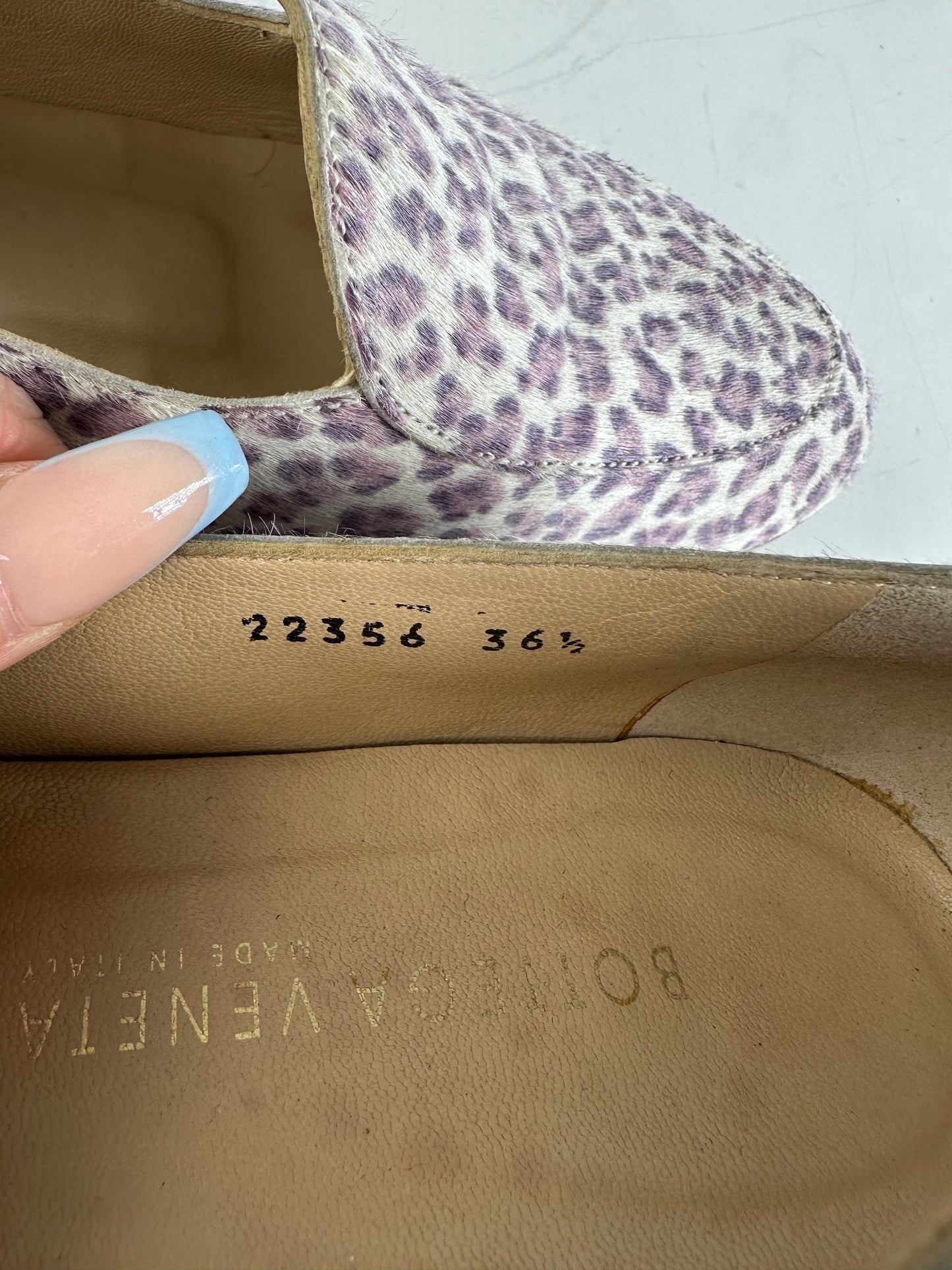 Vintage Bottega Veneta Embossed Leather Flats White Purple EU36.5