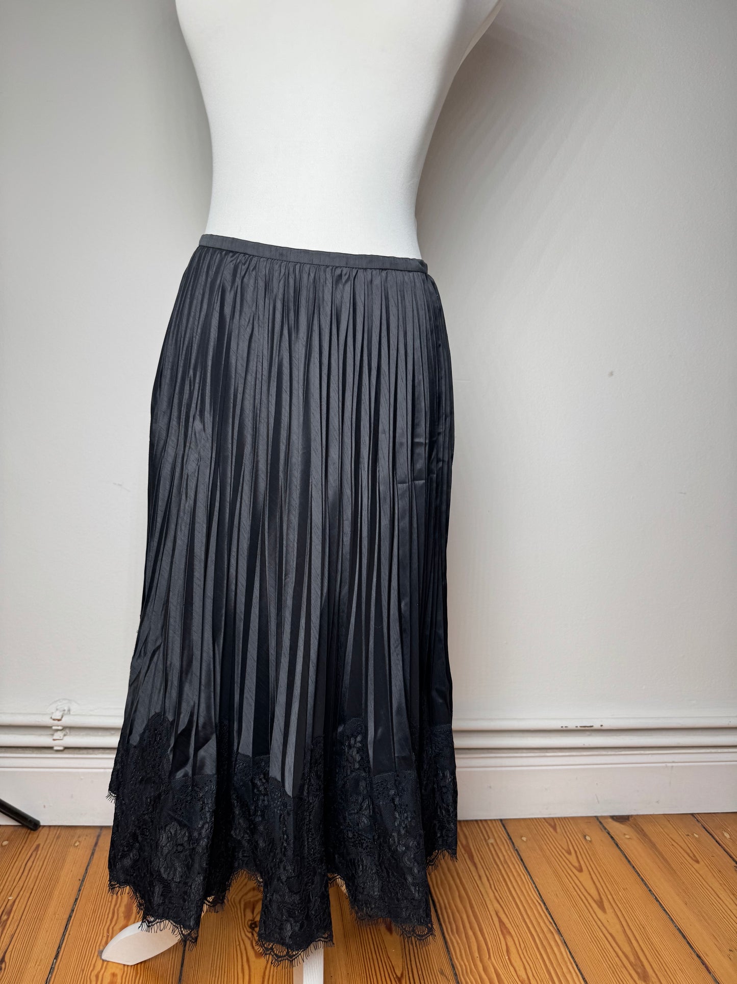 Vintage Courreges Viscose Skirt Black M