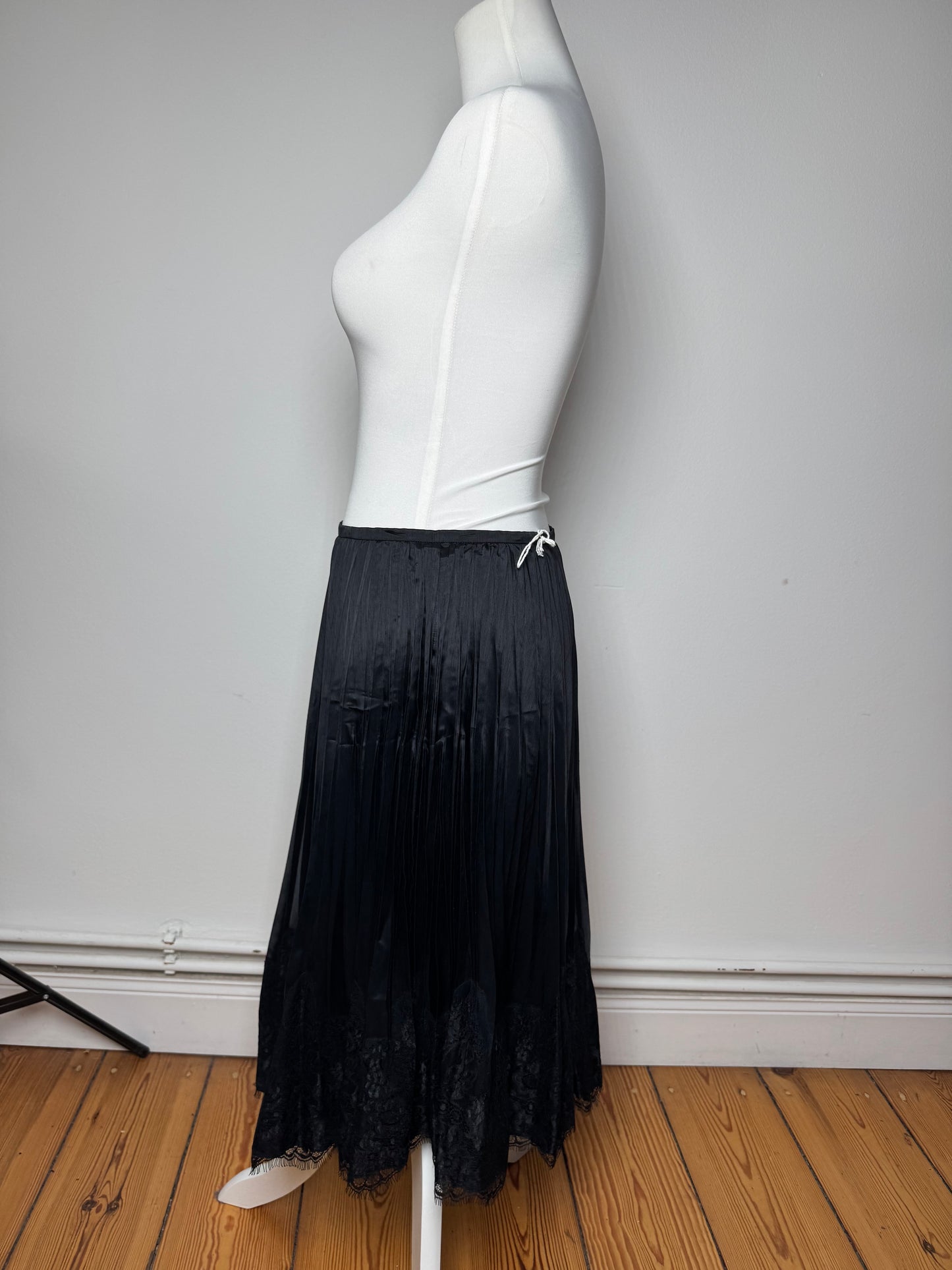 Vintage Courreges Viscose Skirt Black M