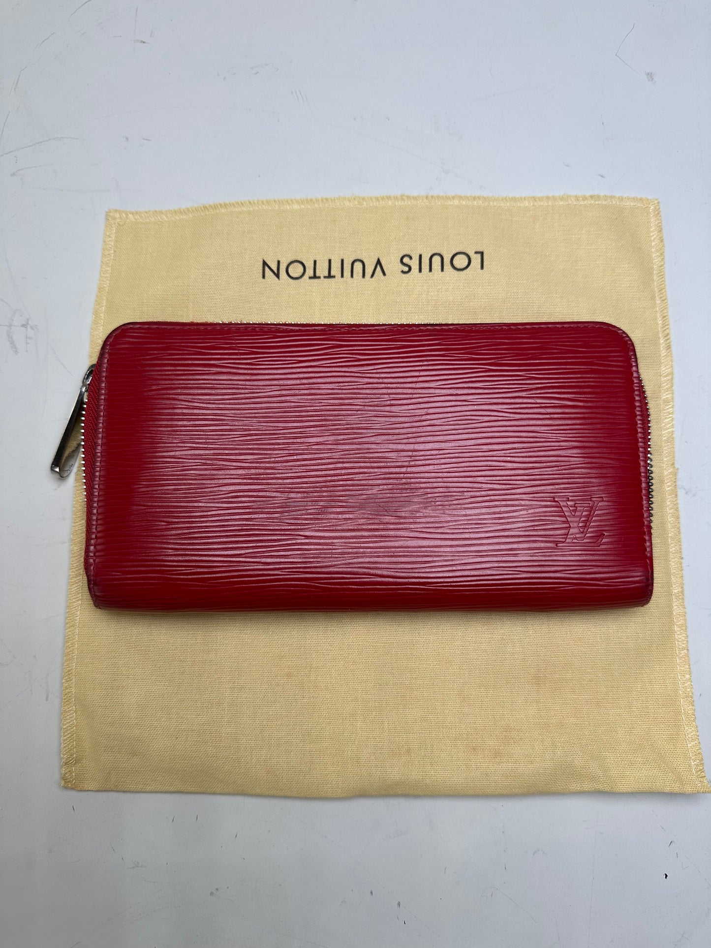 Vintage Louis Vuitton Epi Leather Zippy Wallet Red Silver