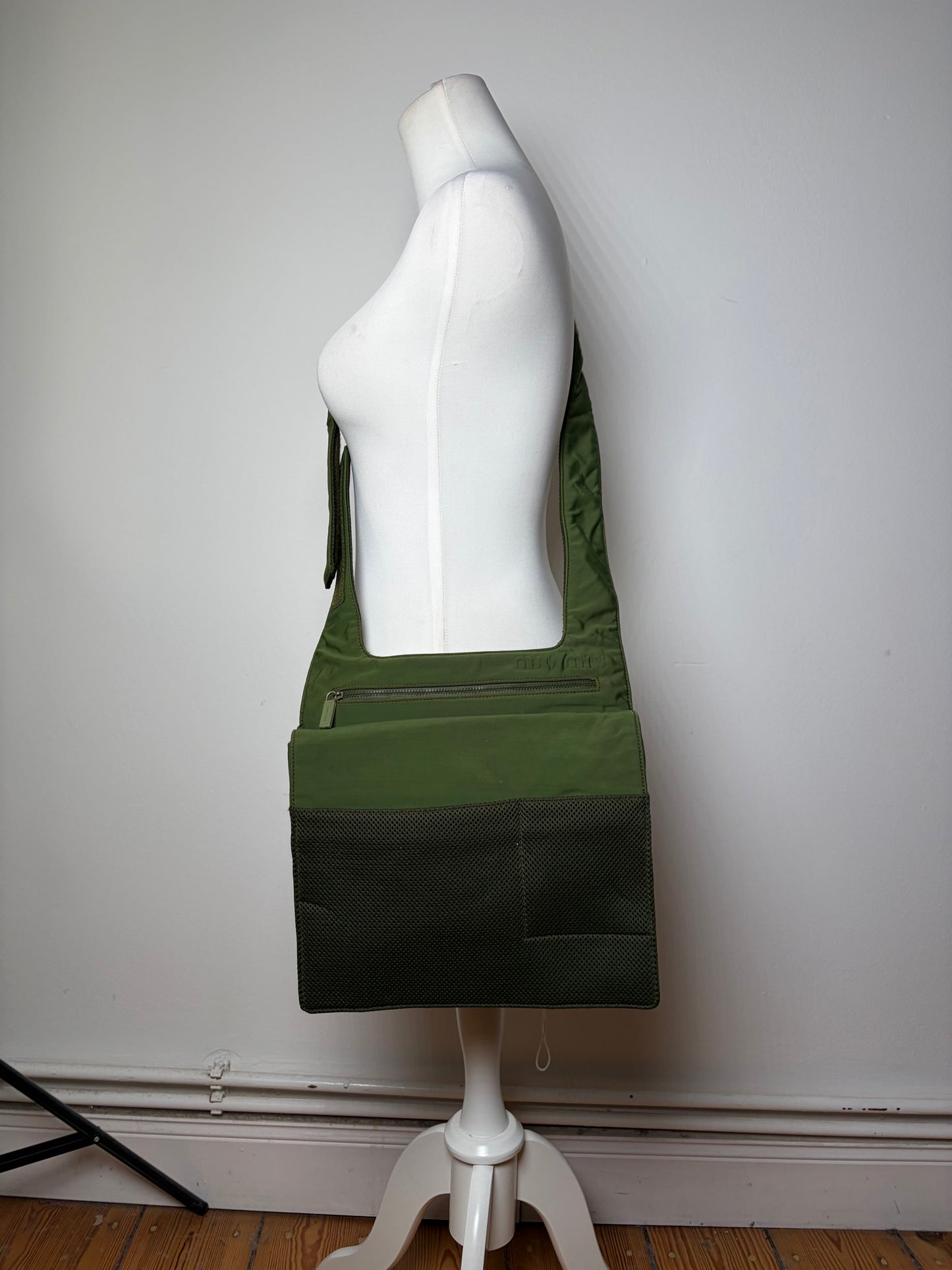Vintage Miu Miu Mesh Nylon Shoulder Bag Olive Green Silver