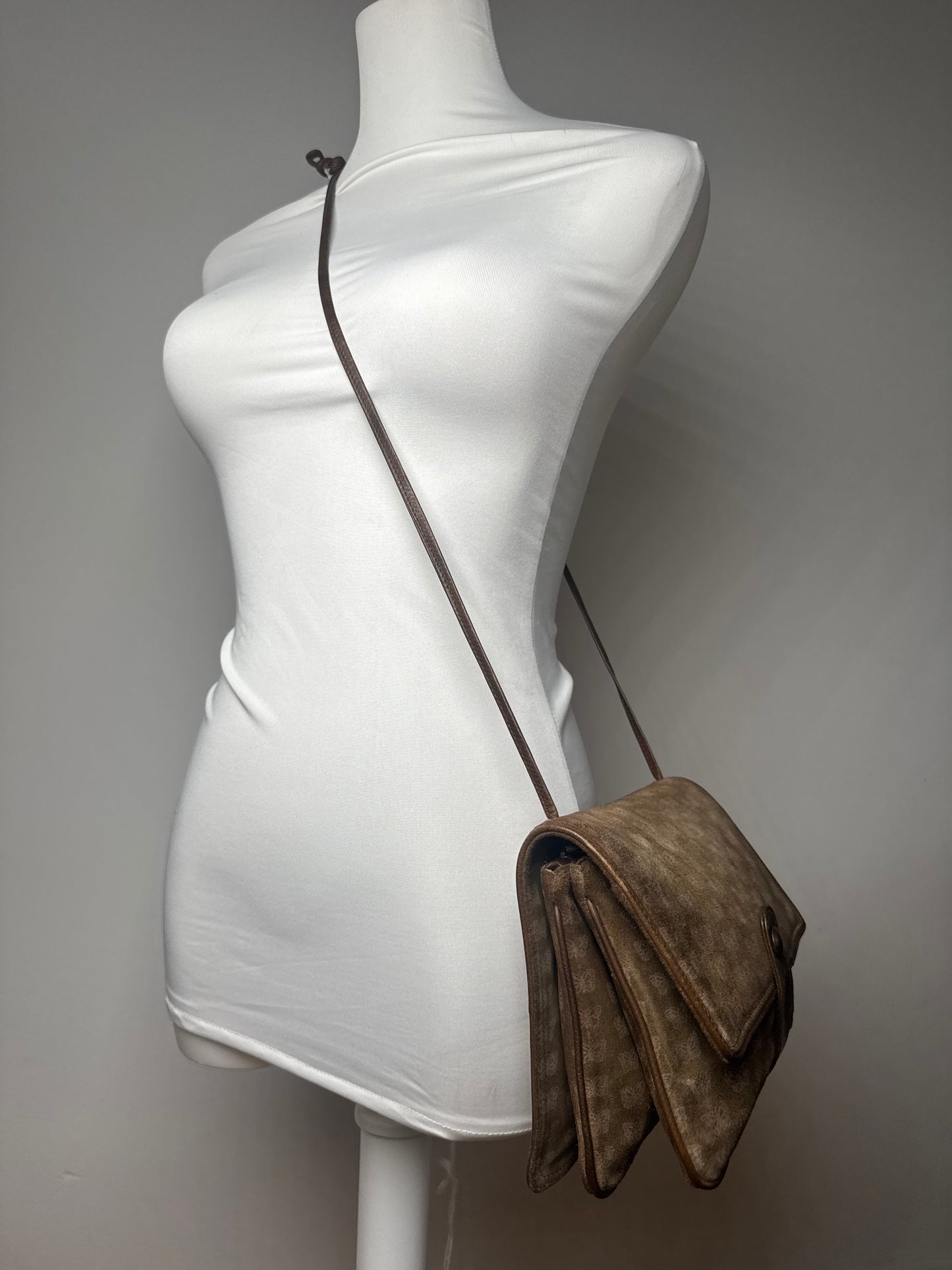 Sac vintage Bottega Veneta en daim monogramme marron