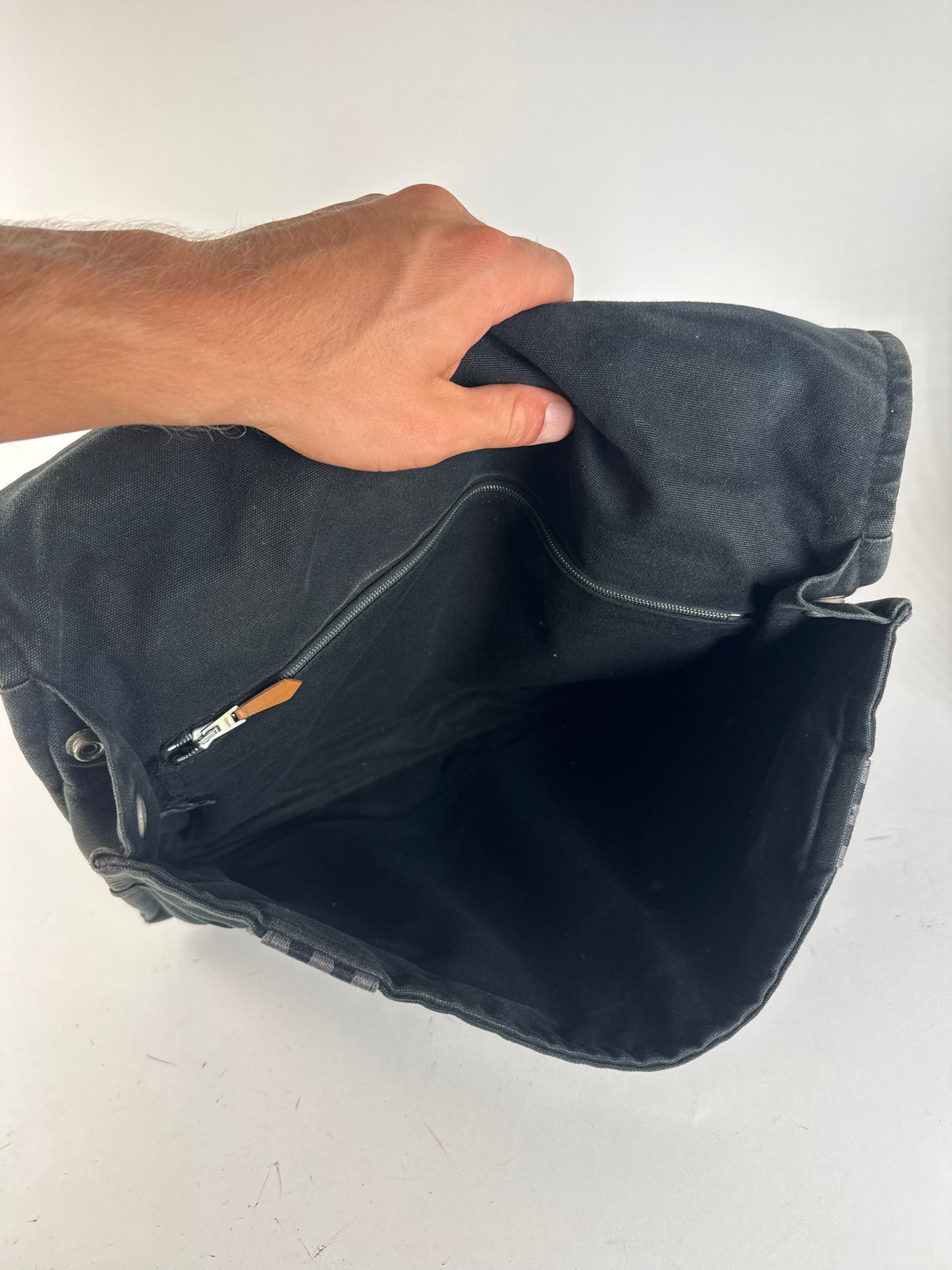 Sac à bandoulière vintage Hermès en toile noire