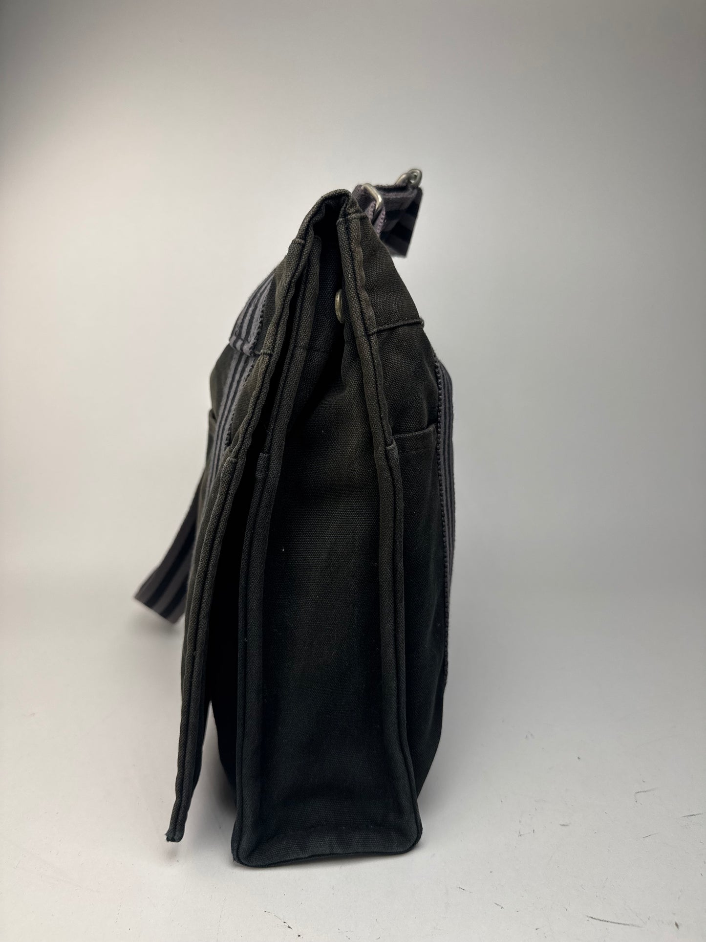 Sac à bandoulière vintage Hermès en toile noire