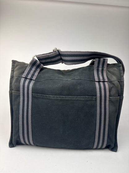 Sac à bandoulière vintage Hermès en toile noire