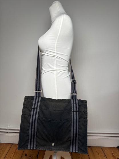 Sac à bandoulière vintage Hermès en toile noire