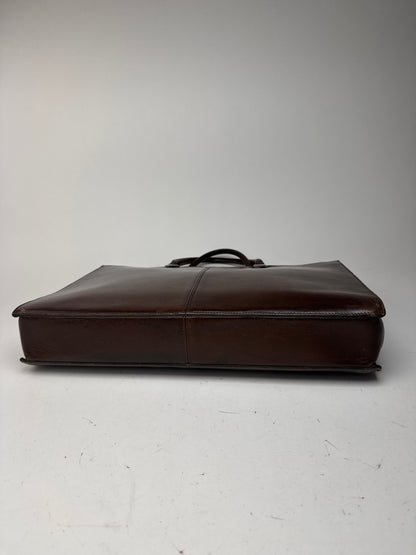 Sac vintage en cuir marron Issey Miyake