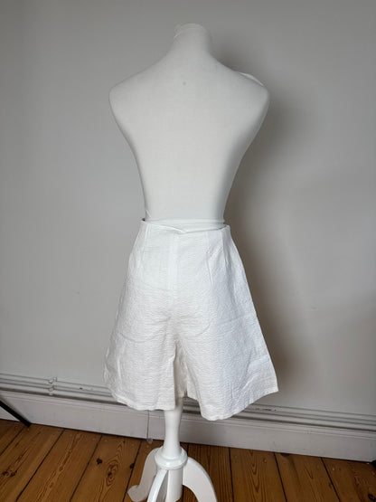 Vintage Balenciaga Shorts 38/M White