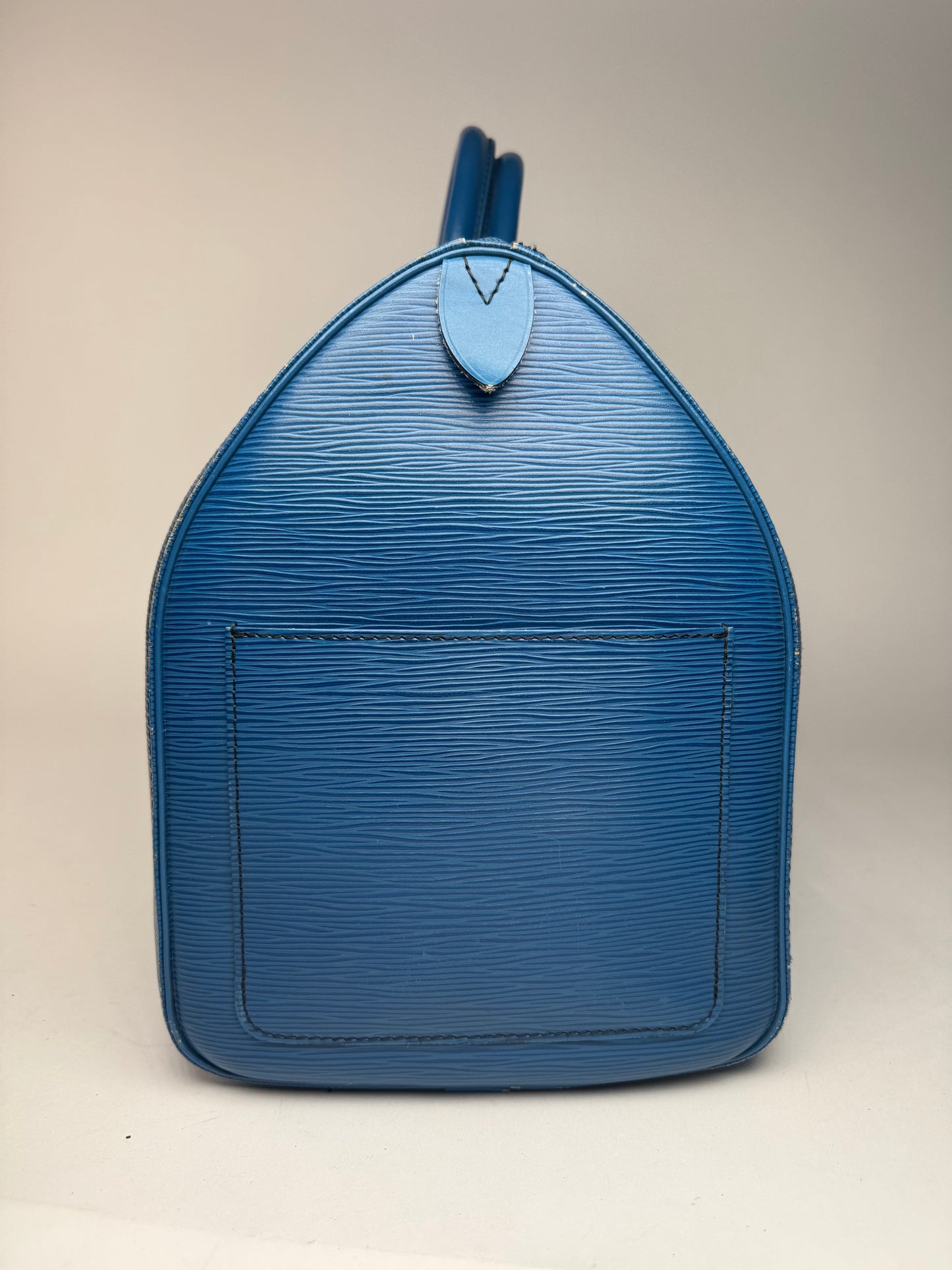 Sac de sport vintage Louis Vuitton en cuir EPI bleu