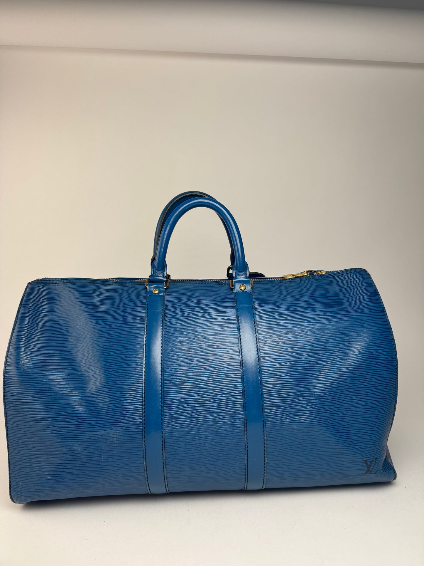 Sac de sport vintage Louis Vuitton en cuir EPI bleu