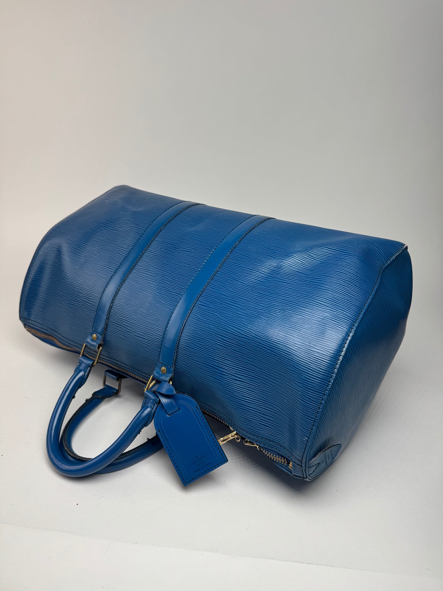 Sac de sport vintage Louis Vuitton en cuir EPI bleu