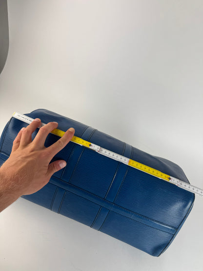 Sac de sport vintage Louis Vuitton en cuir EPI bleu