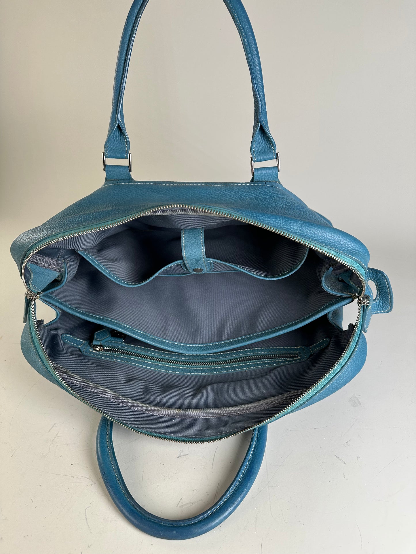 Vintage Destinys Textured Leather Duffle Bag Light Blue