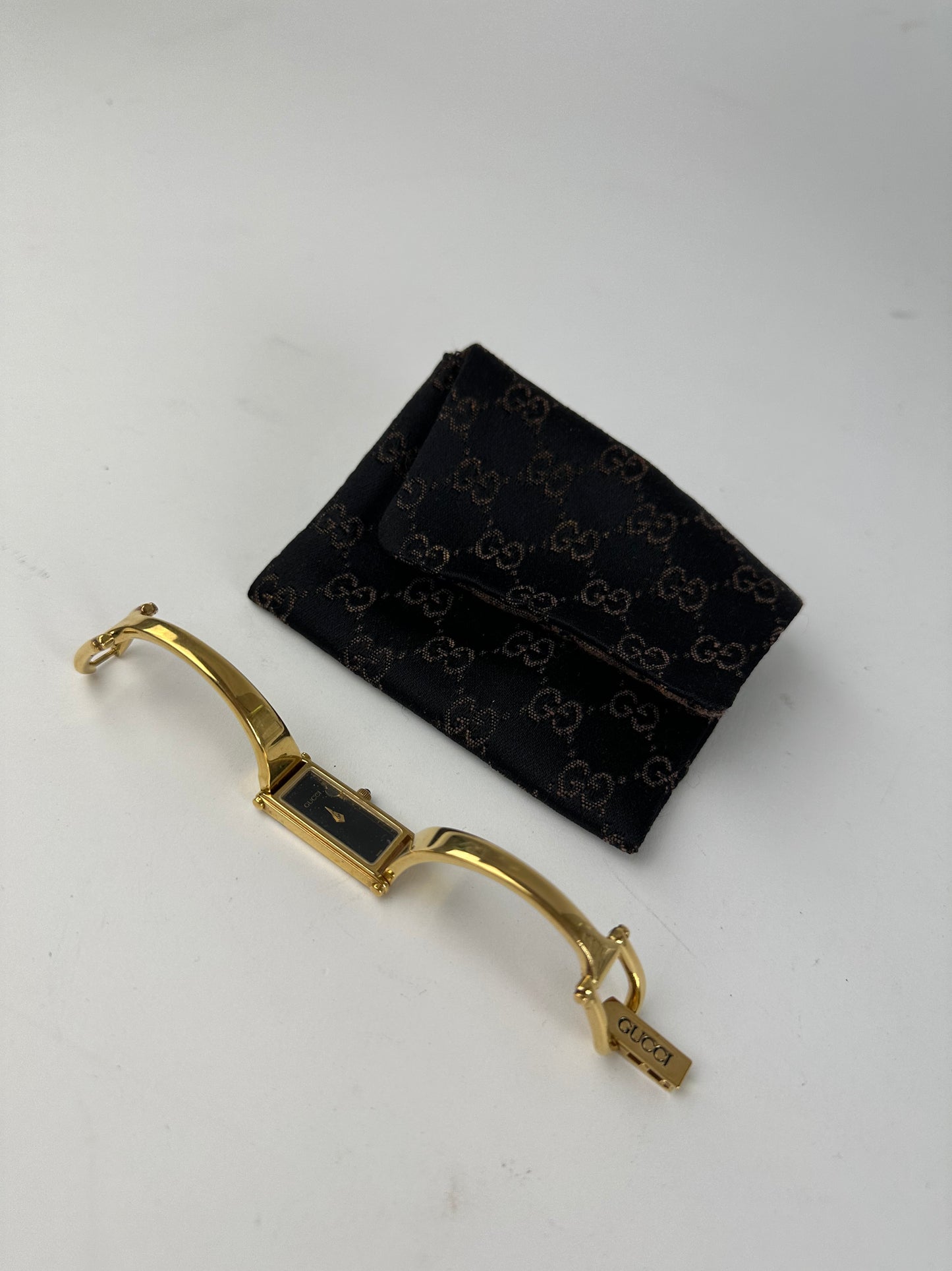Vintage Gucci Gold-Tone Bangle Ladies Watch Model 1500L